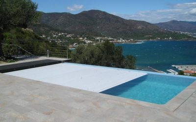 ☔💧 Descubre las Mejores Opciones de Cobertores y Sistemas de Cubierta para tu Piscina